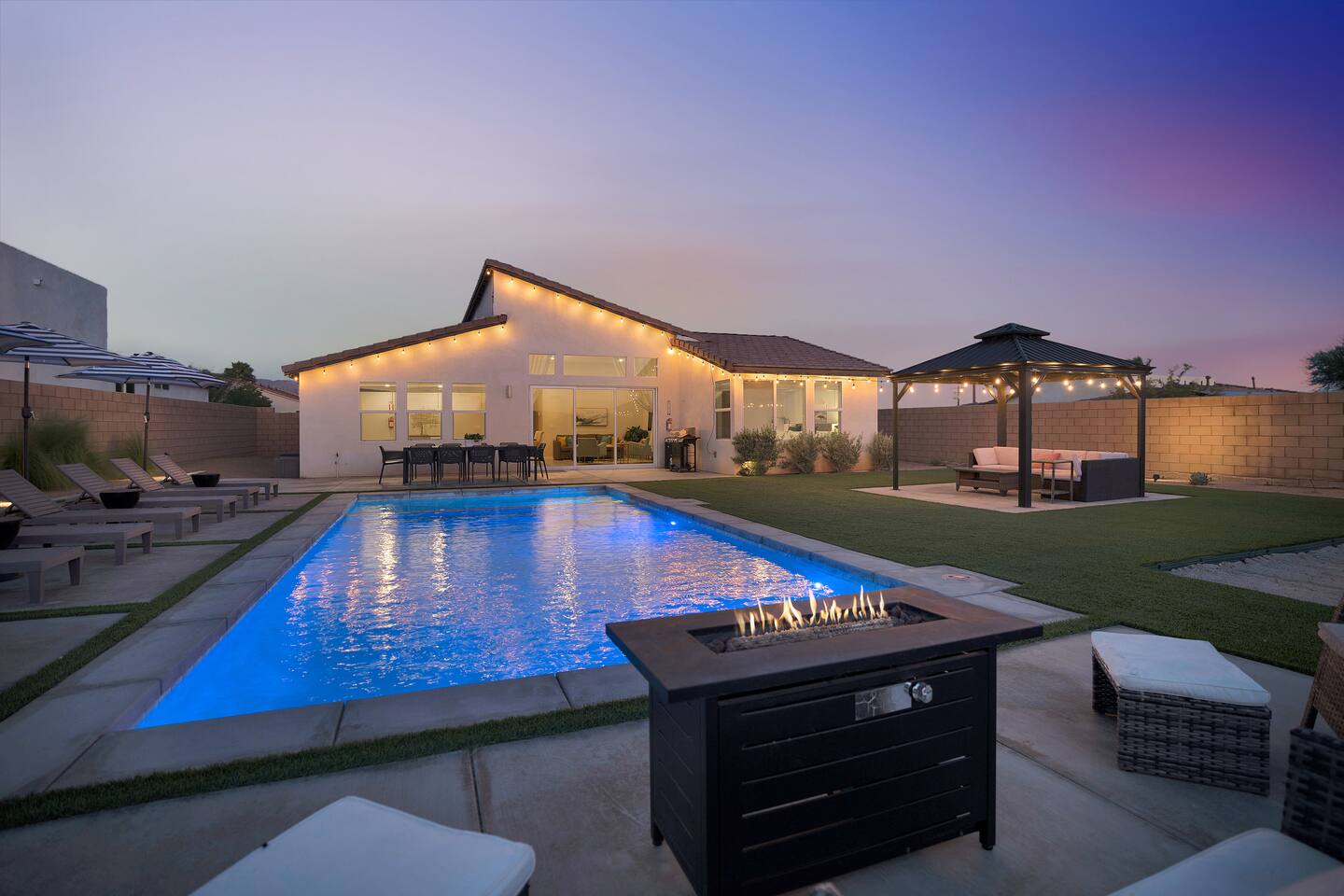 Vista Springs, Pool/8 person Spa Jr Volleyball Ct — Desert Hot Springs, CA — vacation rental
