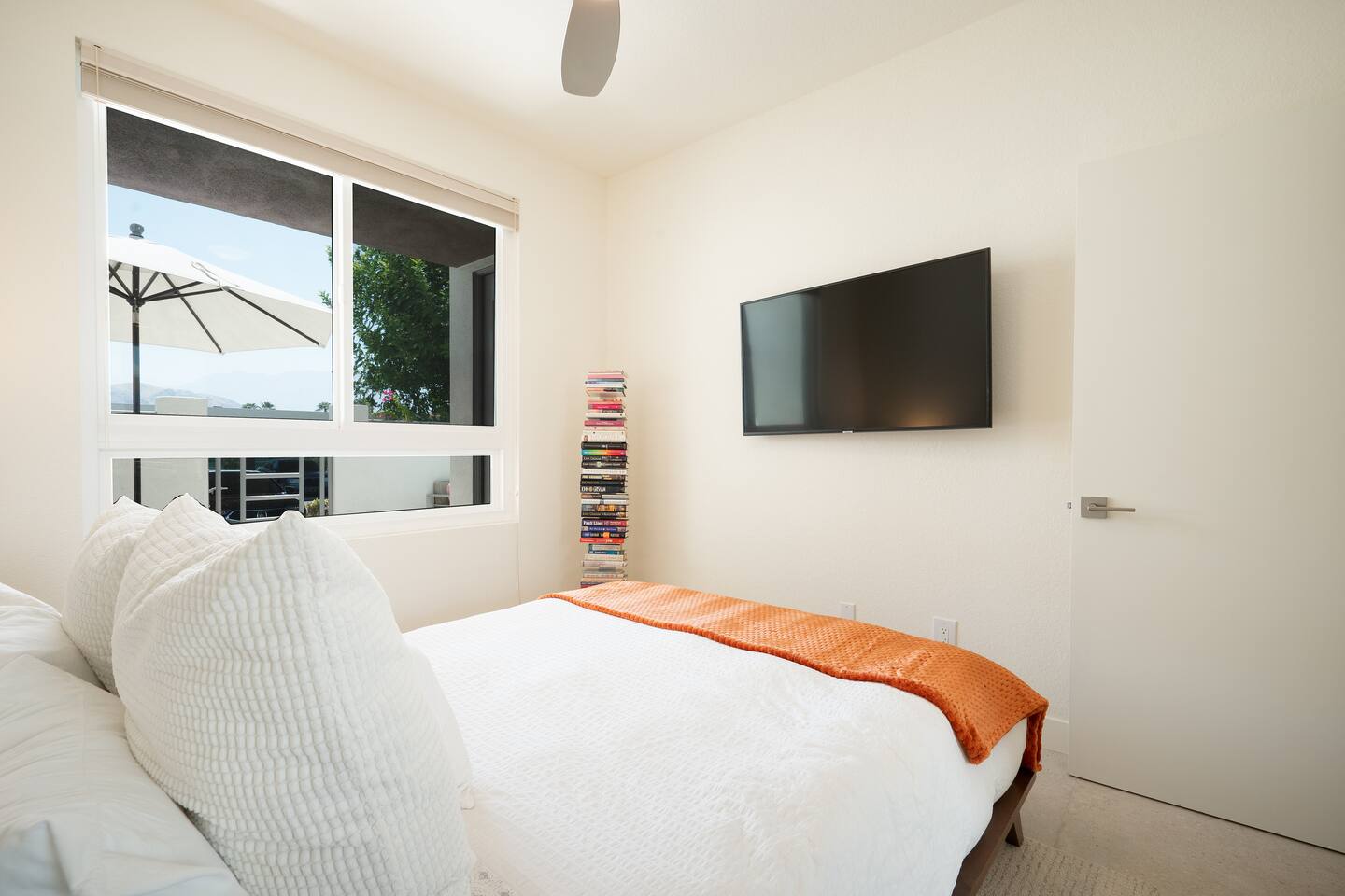 La Palme 2br/2ba Modern PS Condo, Pools/Spa/Tennis