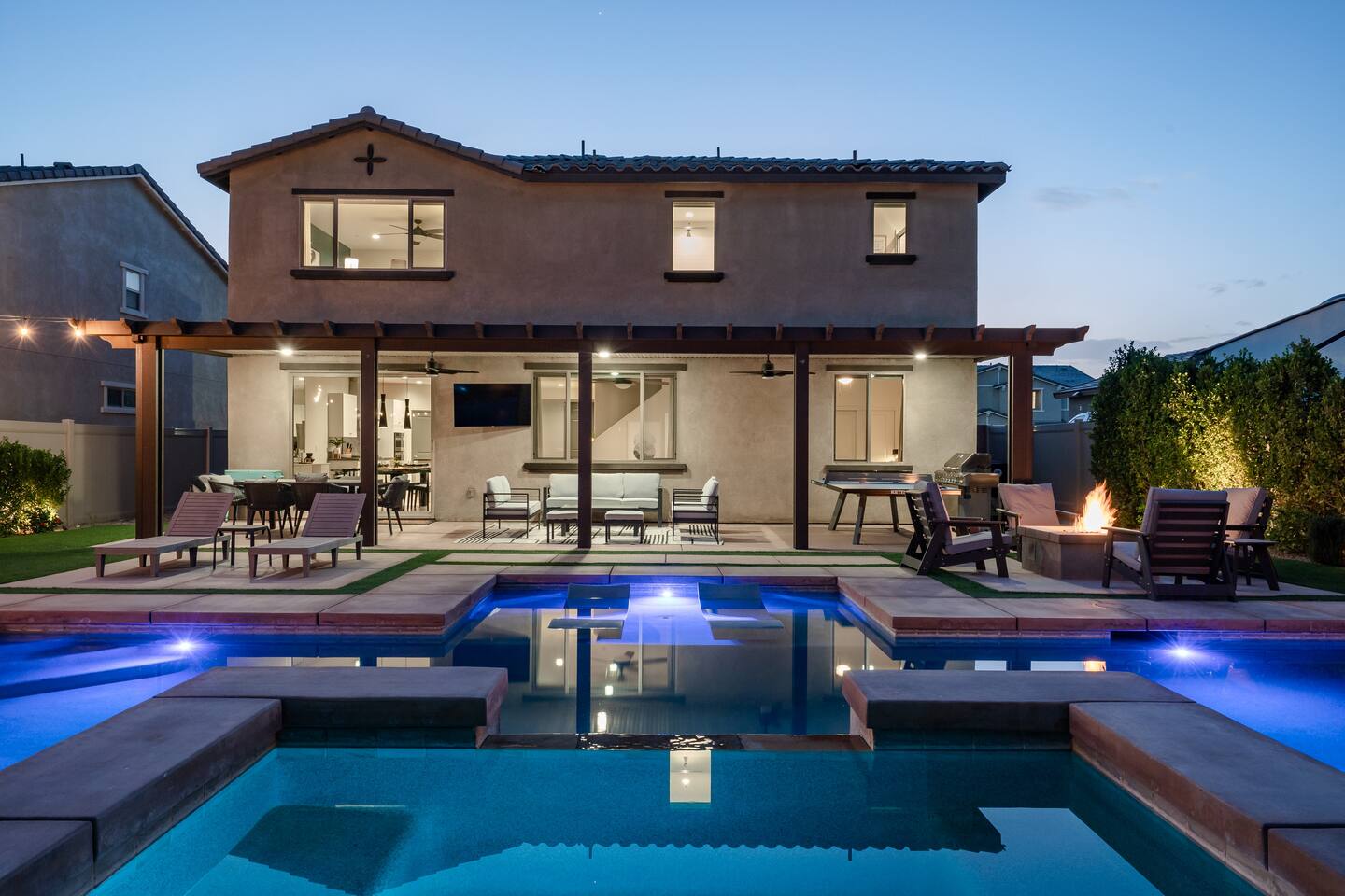 Paseo Palms, Modern 6br home 5min to Polo Grounds