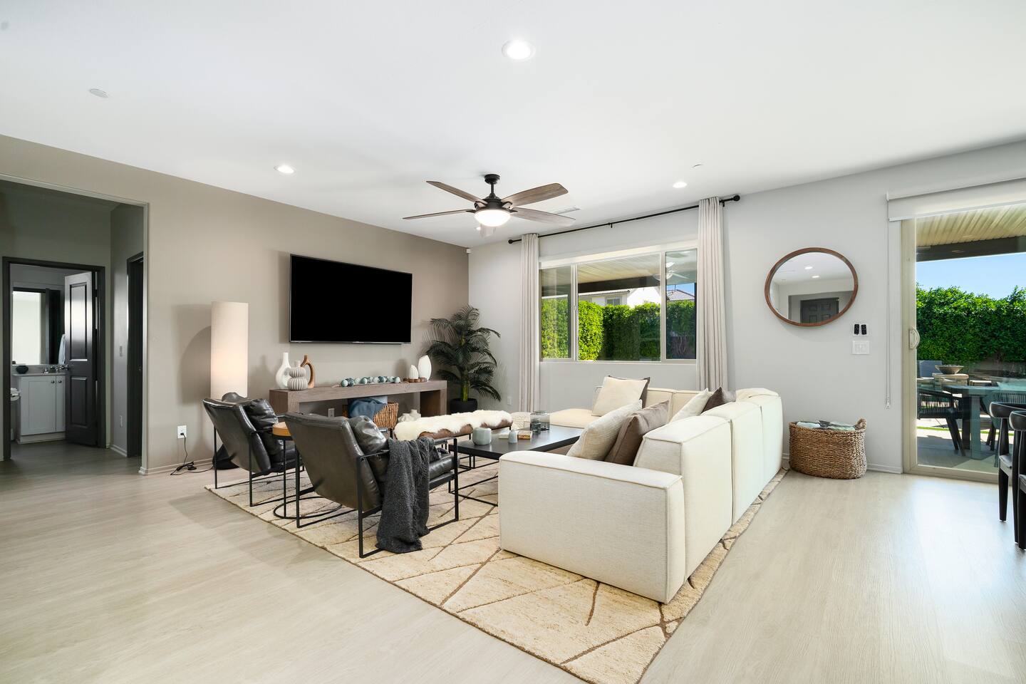 Paseo Palms, Modern 6br home 5min to Polo Grounds