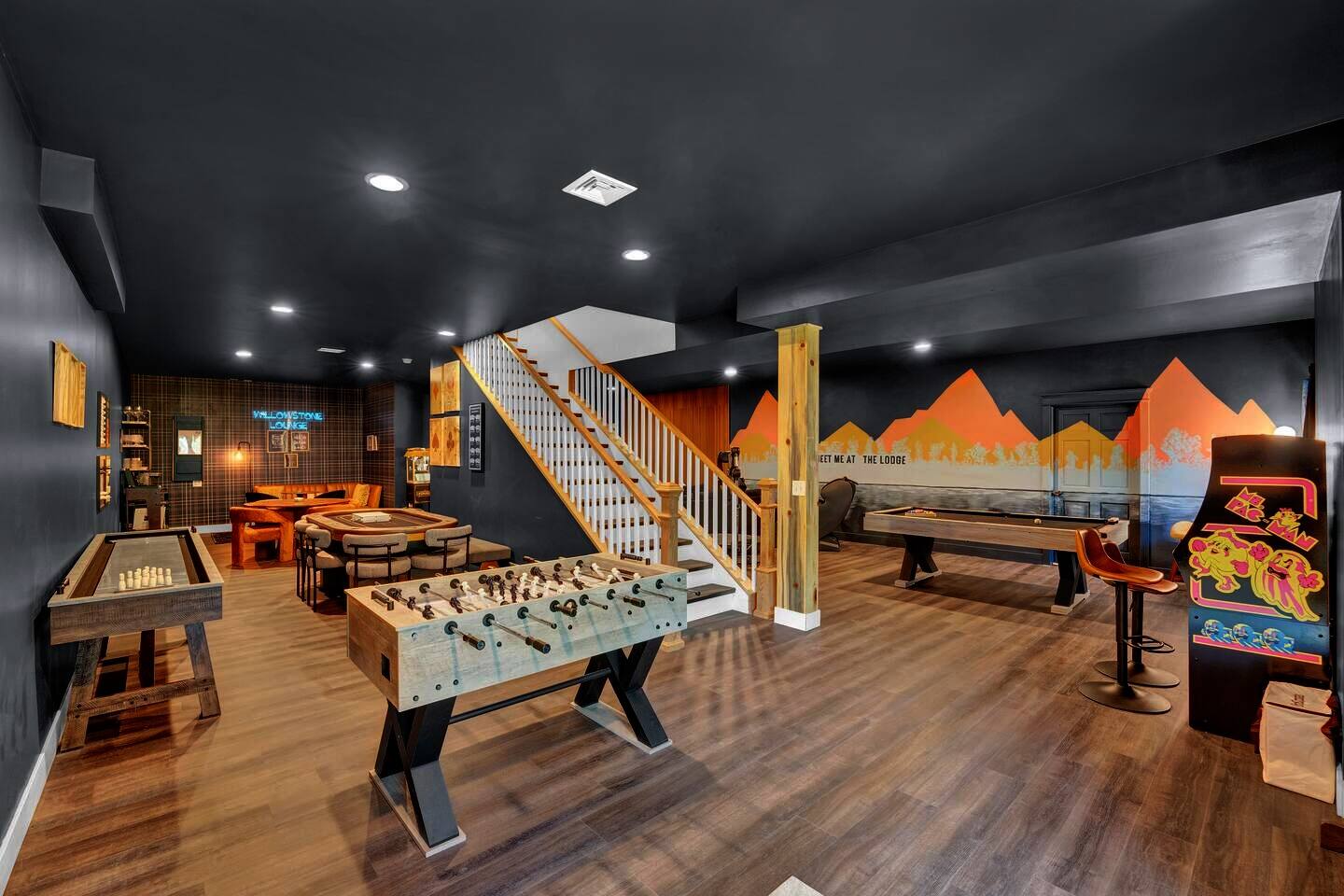 Golf Sim, Game-Movie Room, Spa, Sauna, Arcade !