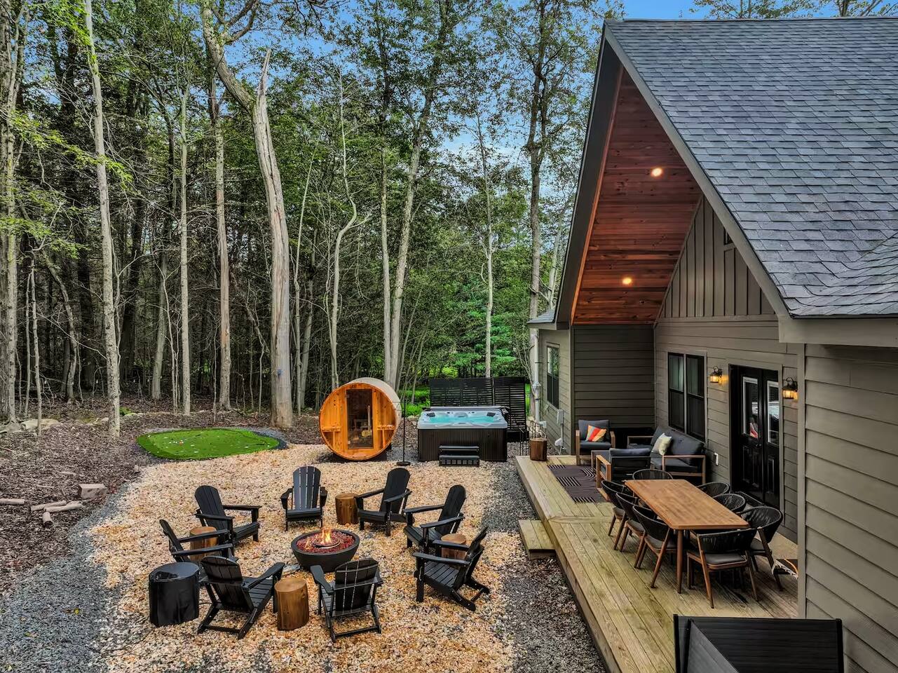 Golf Sim, Game-Movie Room, Spa, Sauna, Arcade ! β Tobyhanna, PA β vacation rental