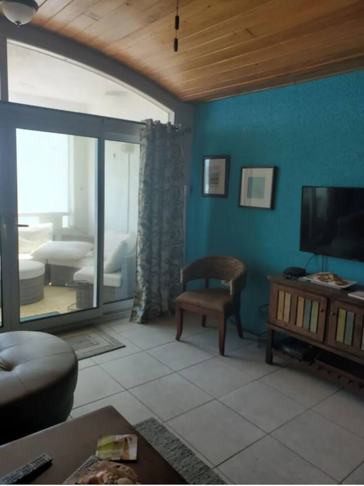 A Quiet retreat by the Sea