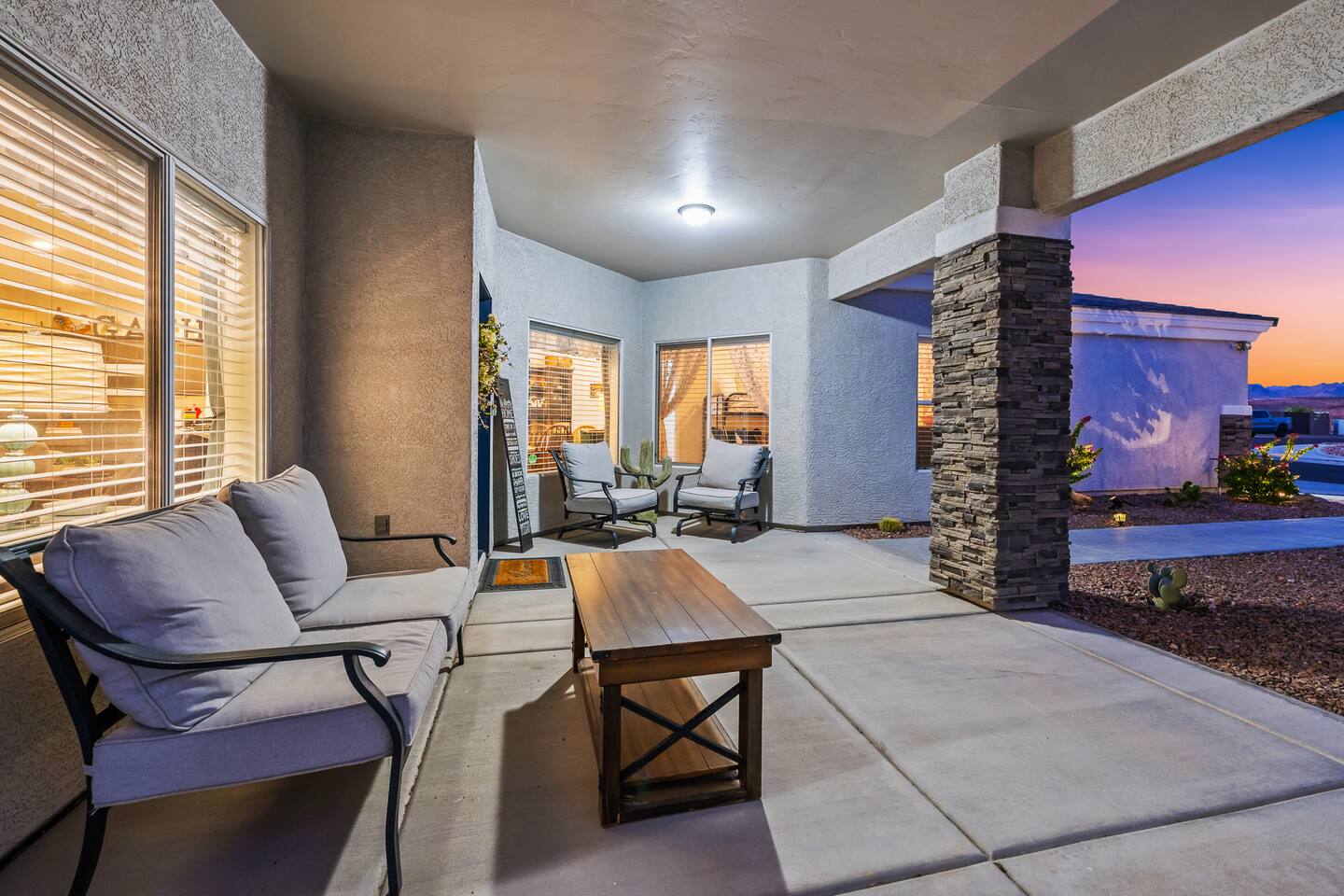 Amazing Sunset Views | Pool | 3bd | BBQ | Sleeps 7