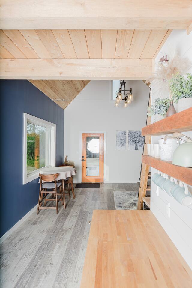 Modern Cabin on Crie Hill