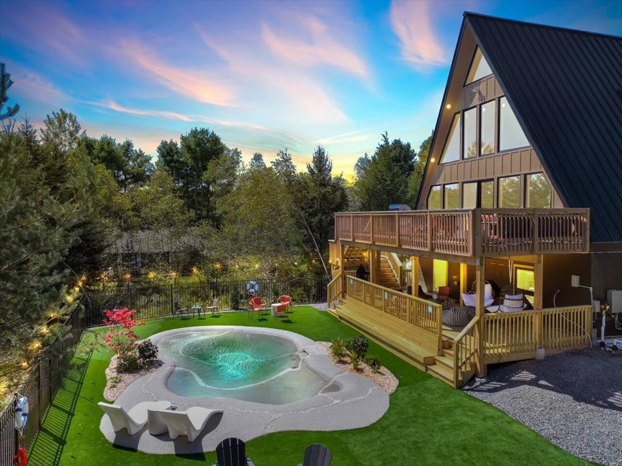 Lakefront, Heated Lagoon Pool, Spa, Sauna, Theatre — Tobyhanna Township, PA — vacation rental