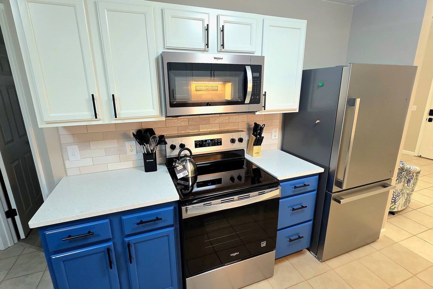 5924- Updated 2BR Duplex 4 Blocks to Beach-Sleeps6