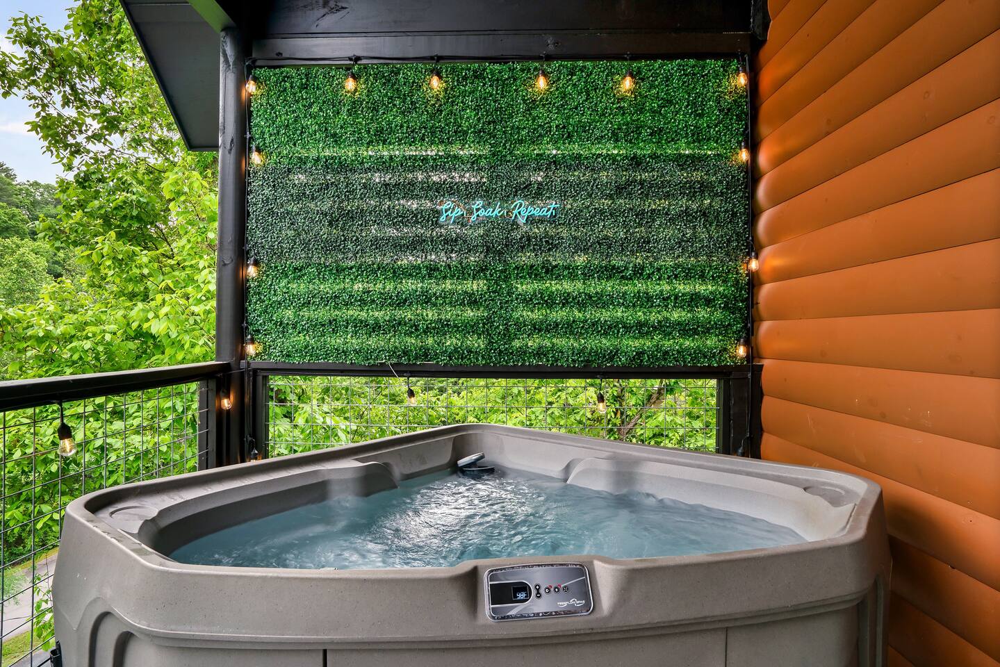 The Sugar Tree Hideaway
