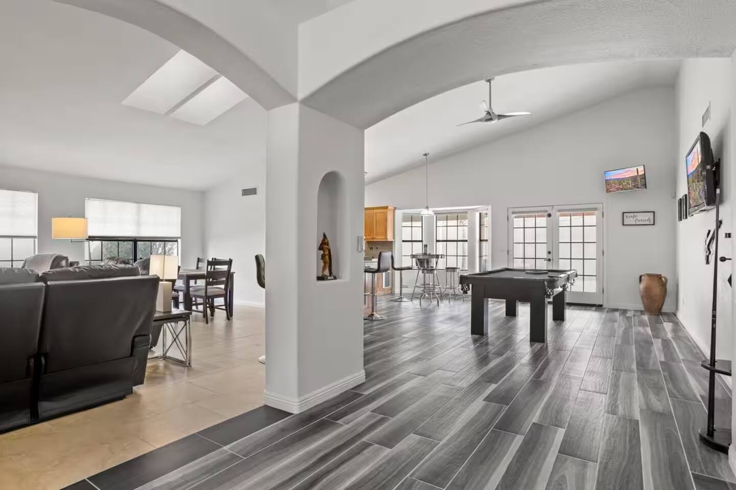 3BR Spacious Scottsdale Home w/ Hot Tub & Pool!