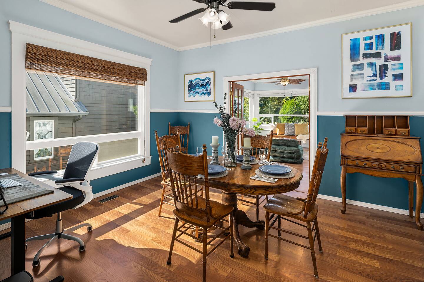 Sunny Decks•Water & Mtn Views•King Bed•AC•4 HD TVs