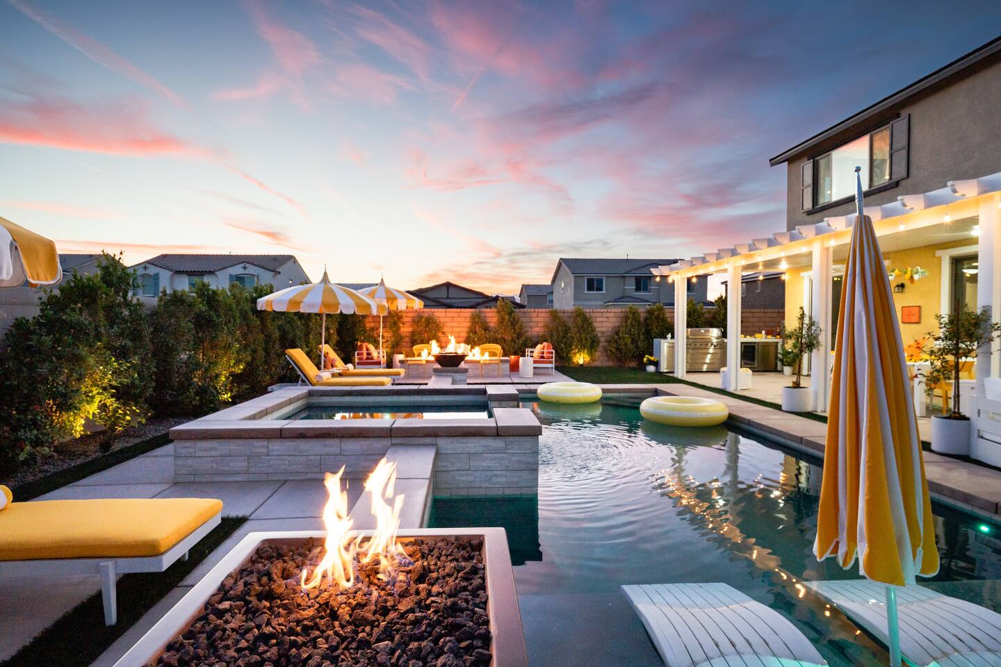 Sun Club Coachella, 6bd 4ba Luxe Retreat Pool/Spa — Coachella, CA — vacation rental