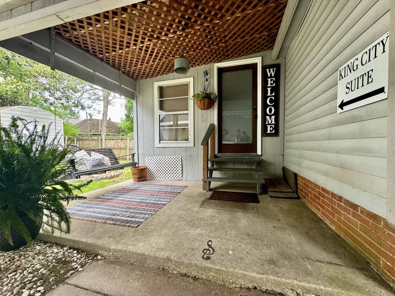 King City Suite/1Bed Downtown Walking Distance