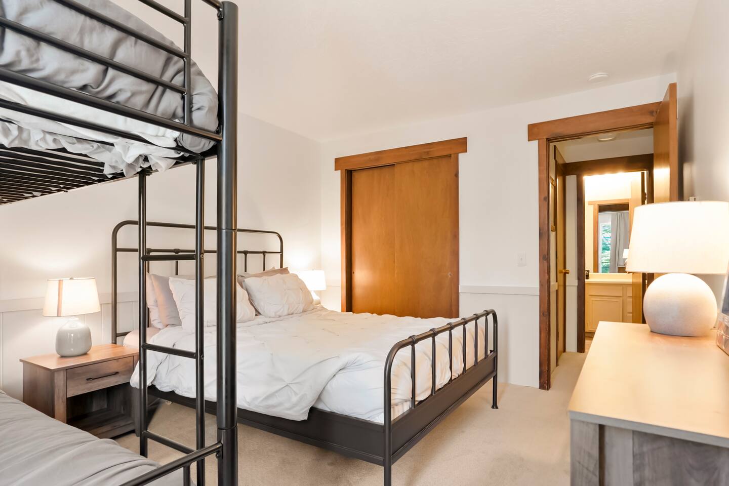 2BR Lake Dillon Escape w/ Pool & Hot Tub!