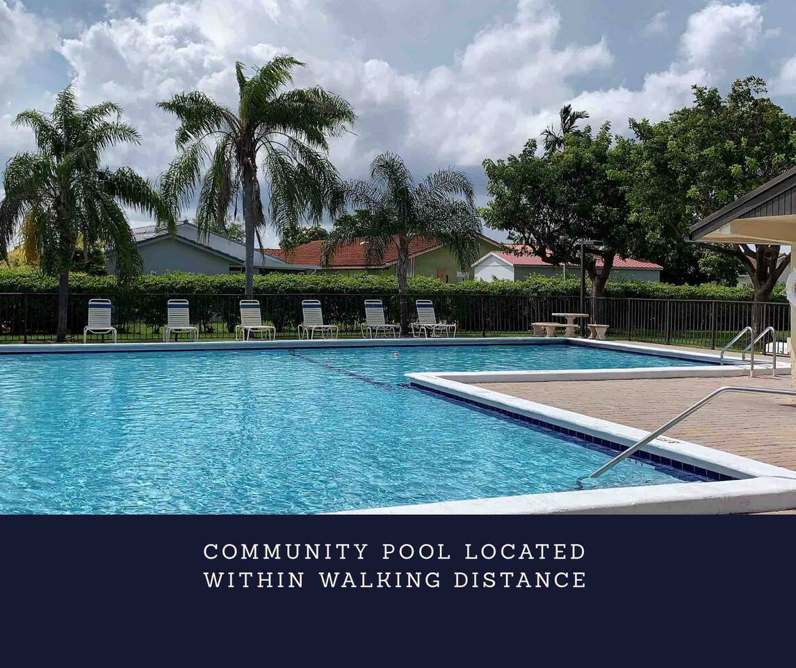EPIC Escape/Pool Access Near Malls Airport Hospita