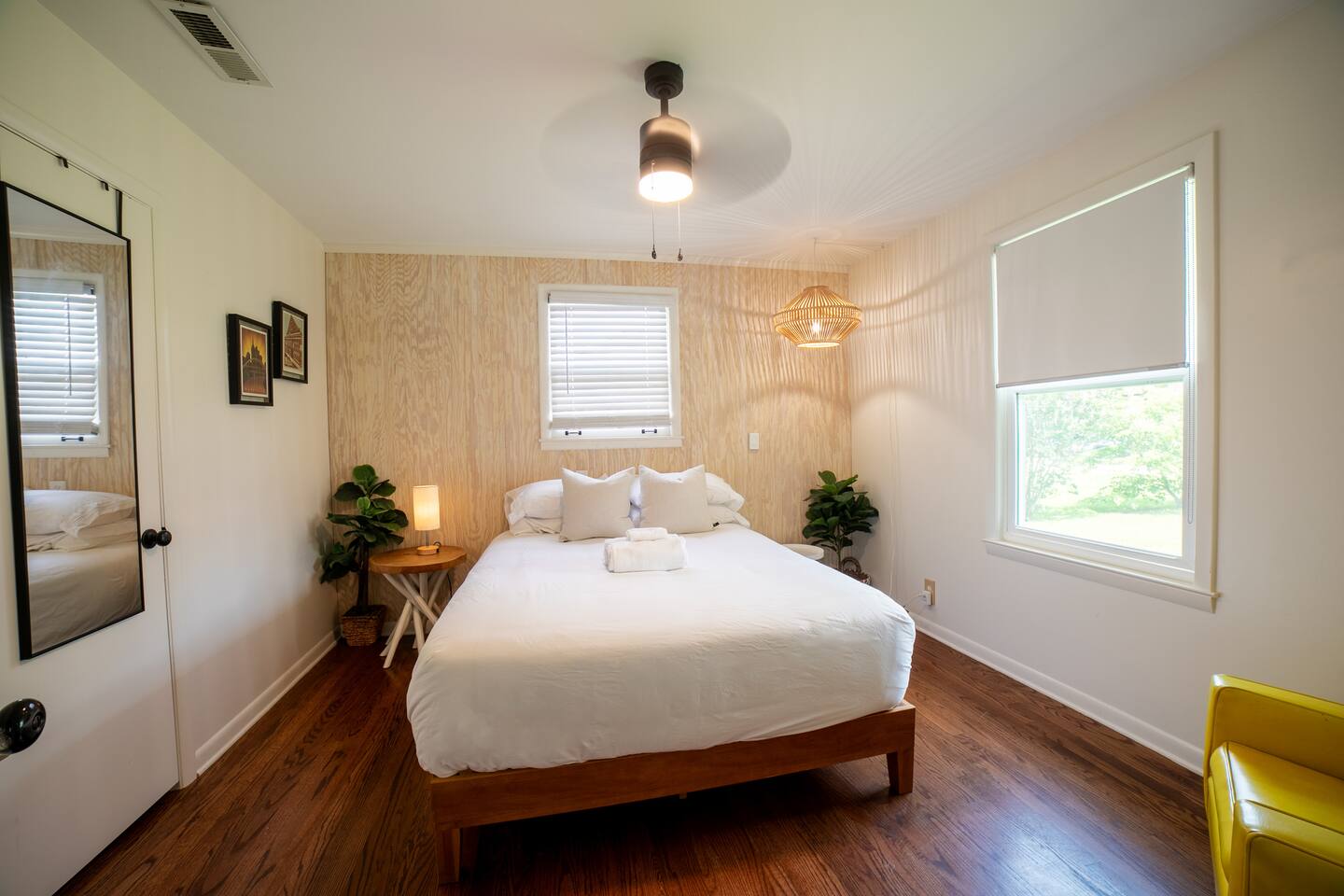 Cozy Getaway Mins to Downtown, Broadway Airport