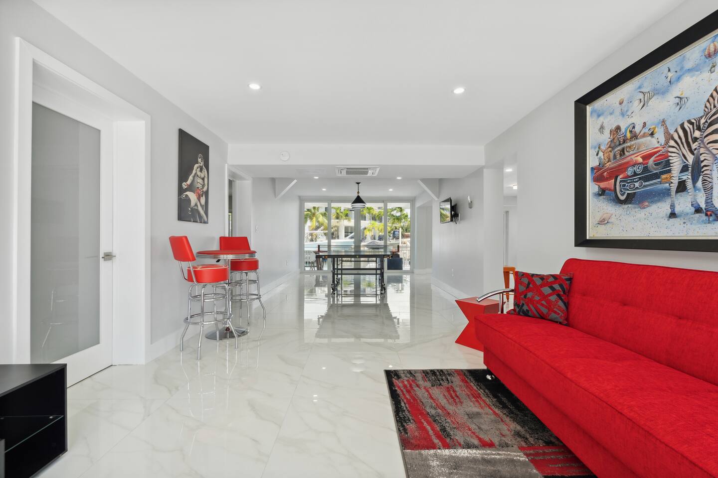 Seaside Elegance with Pool & Boat Dock
