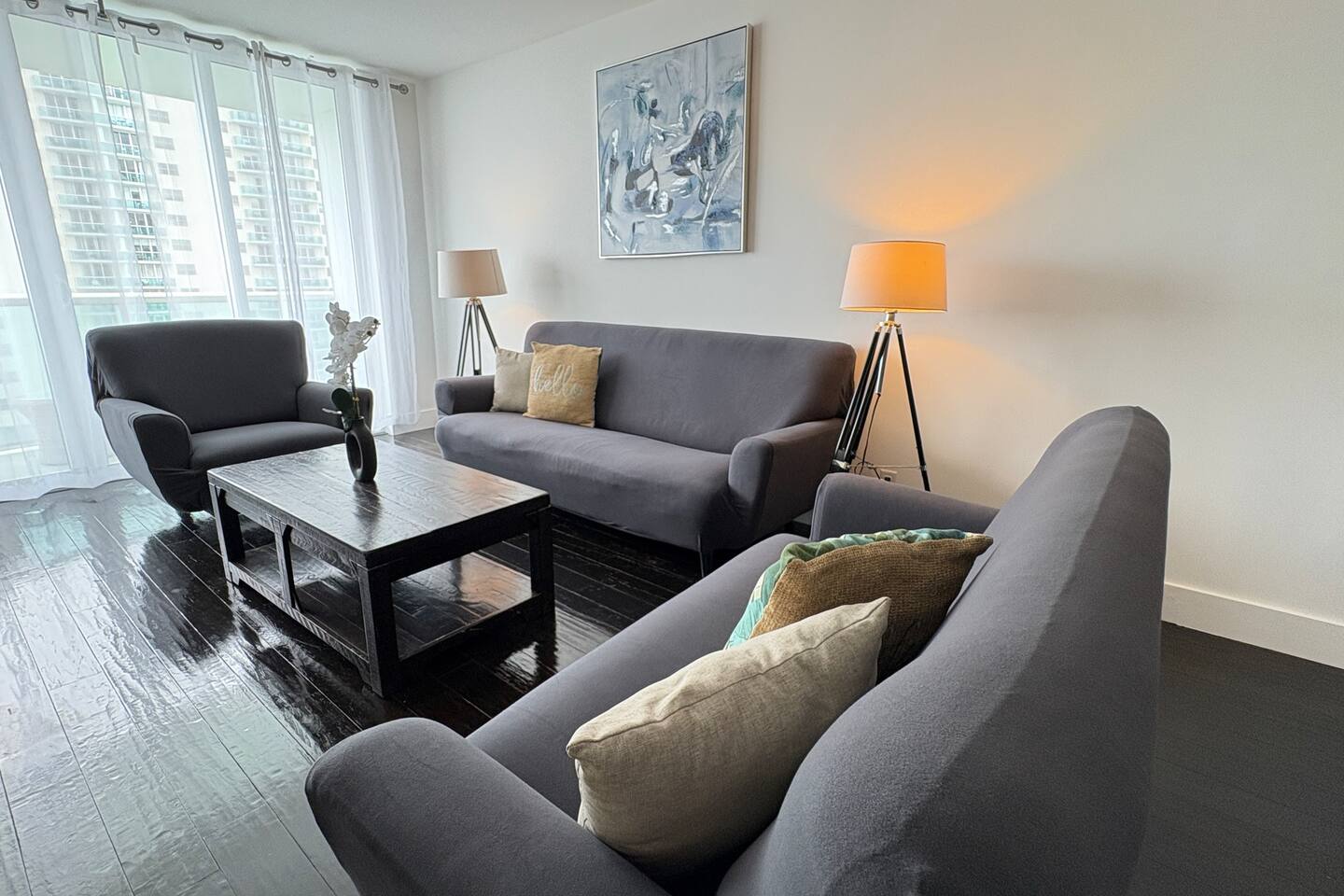 Beachfront 2br at The Tides | Great Views