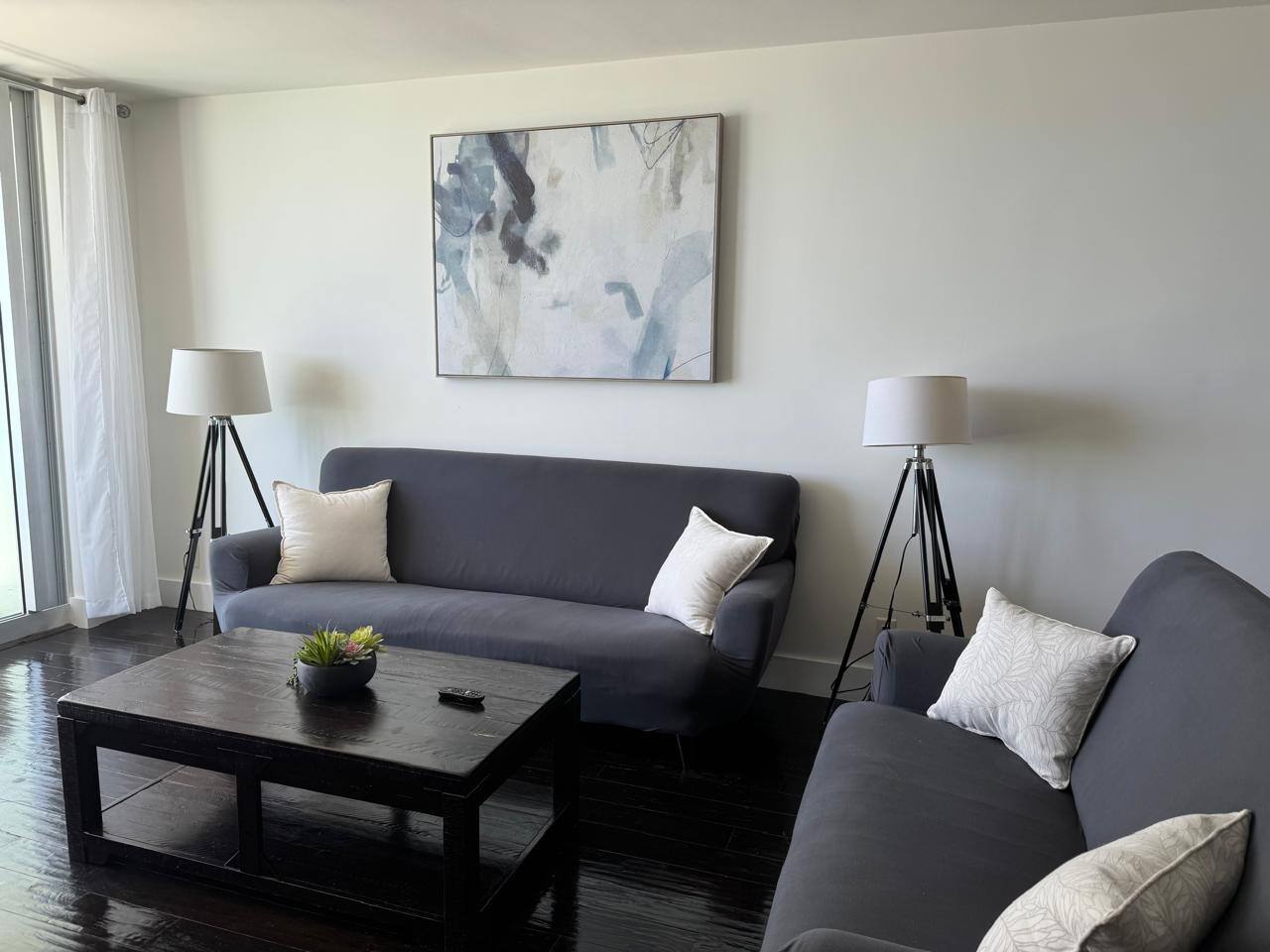 Beachfront 2br at The Tides | Great Views