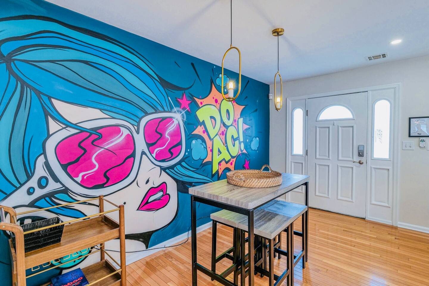 Sunrise Playce-Designer Beach Retreat + Pool Table