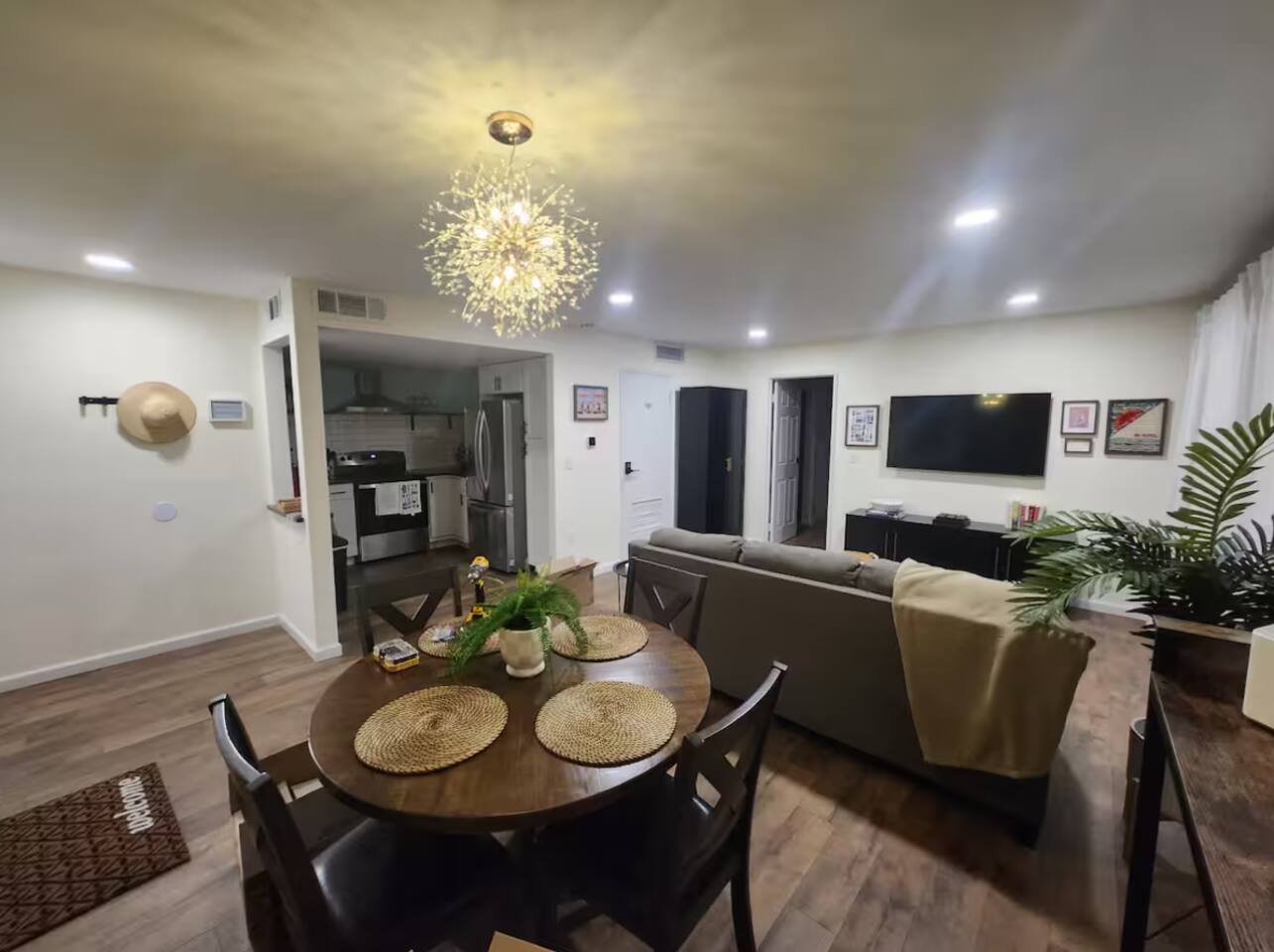 Driftwood Den- Close to Waterpark & Ocean Casino!