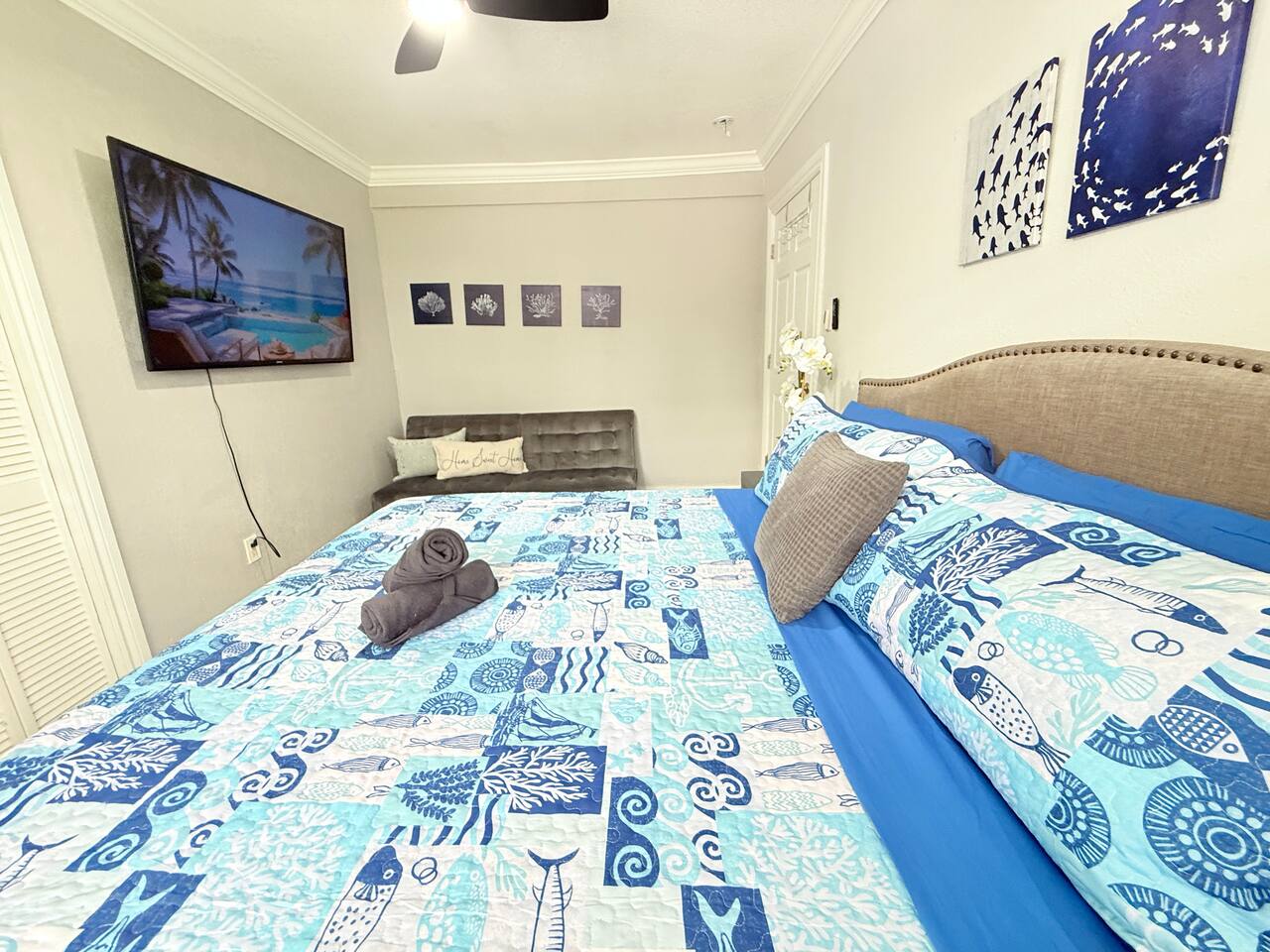 EPIC Bright Modern 3BR Home • Jacuzzi • Near Beach - Holiday Home