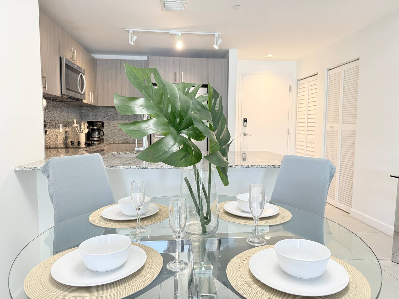 Resort-Style Luxury Downtown Doral Pool View 2BR