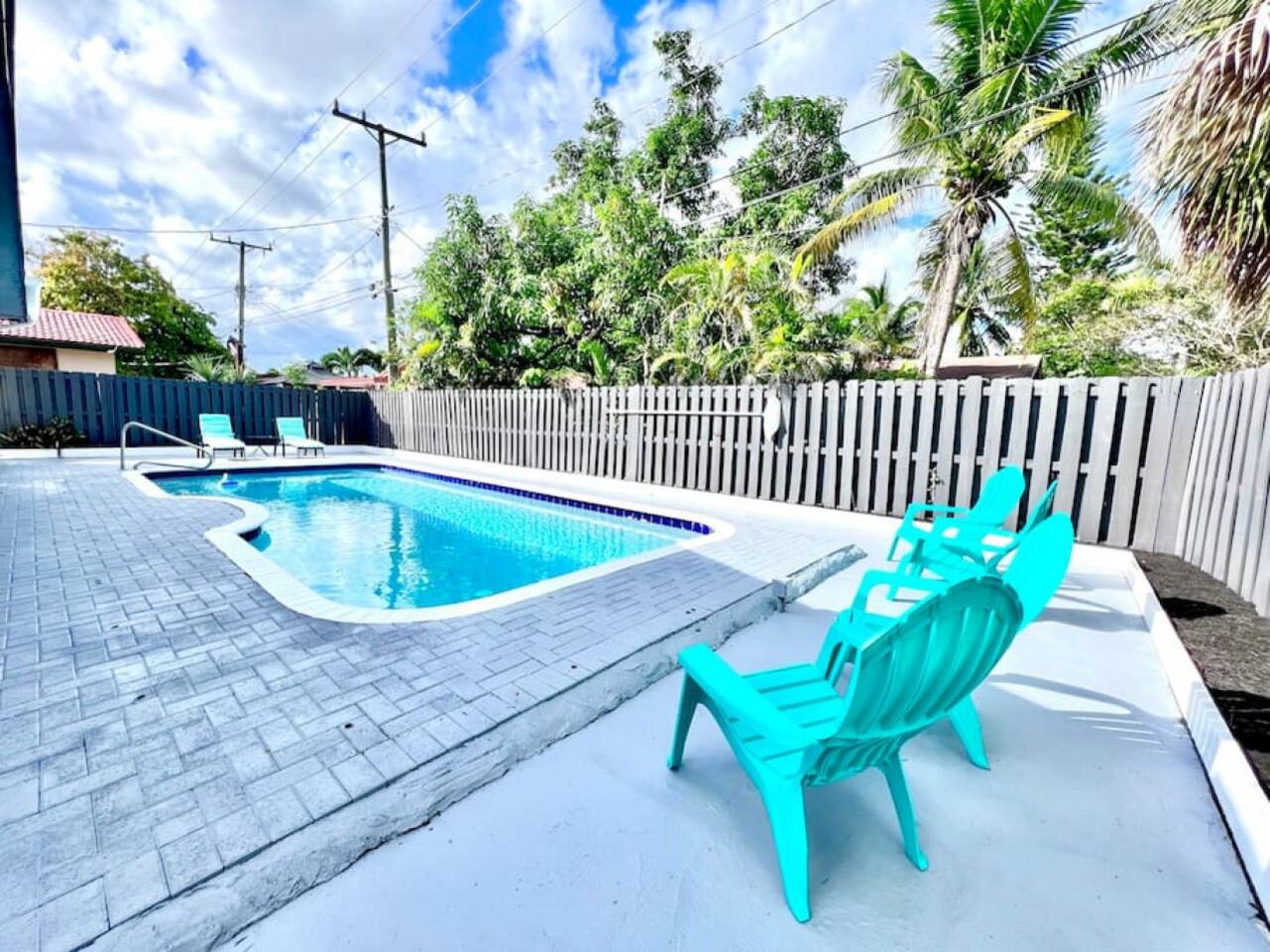 Poolside EPIC Fun | Ping Pong Near Beach & Airport