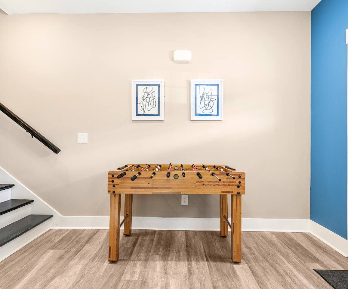 3BR Family Home! GAMES! Playground! Pet-Friendly!