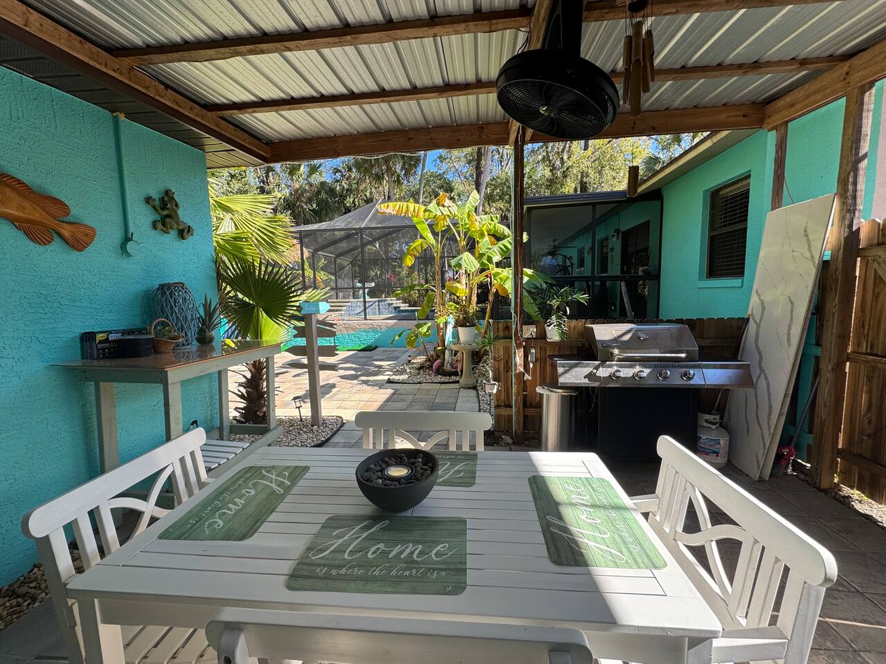 Tropical Garden w/ Heated Pool* 3 mins Sis Spring
