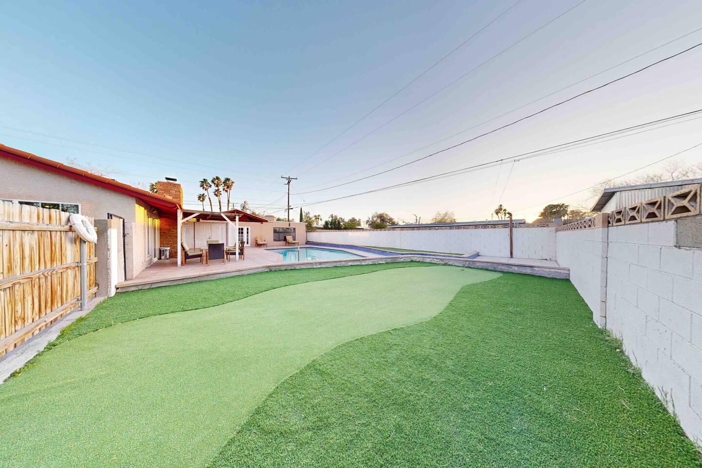 Kirkland Spacious House Near Las Vegas Strip with Pool