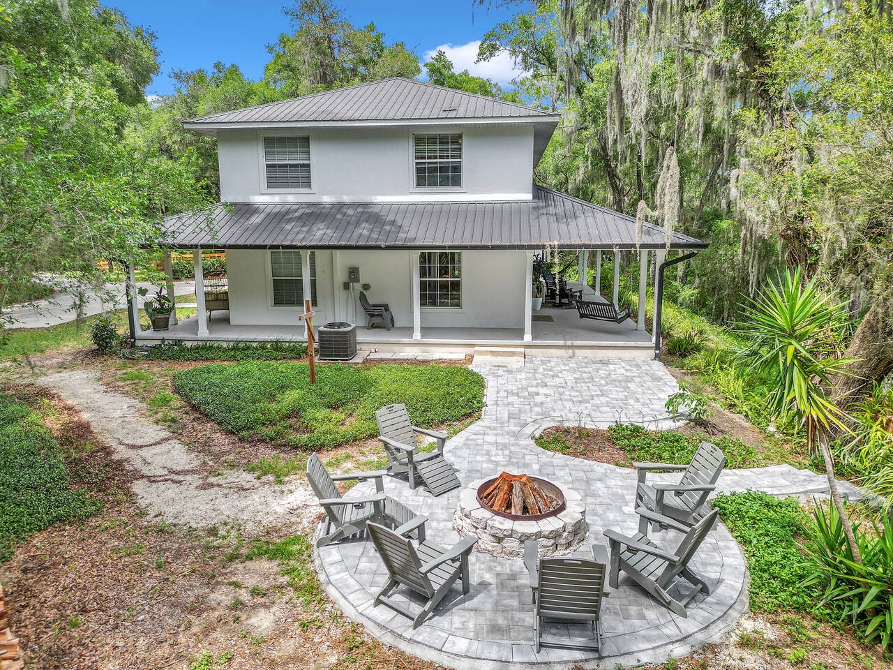 RiverSide Getaway with view /dock/fishing/kayak — Dunnellon, FL — vacation rental