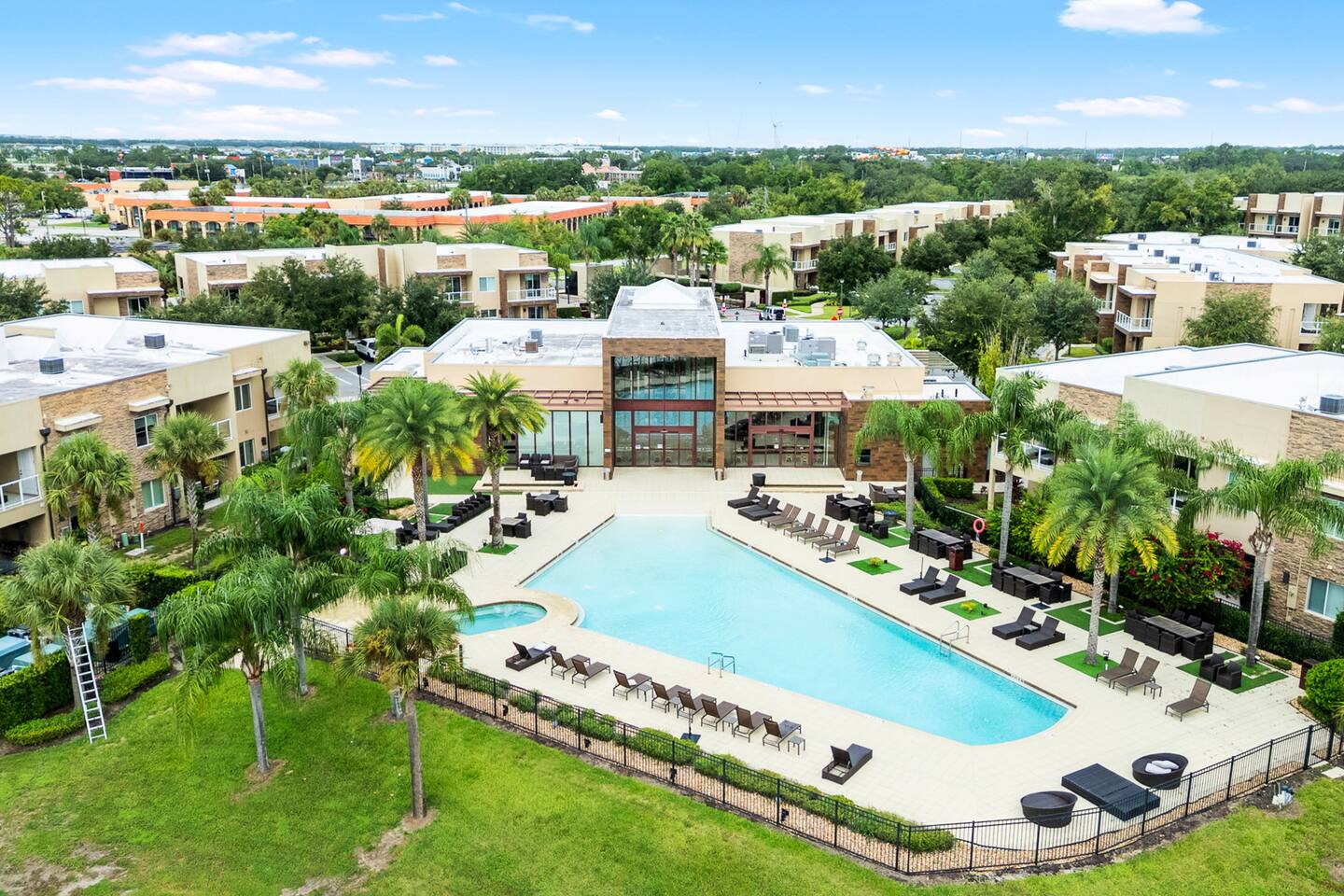 Spacious Villa! Near Park & Attractions