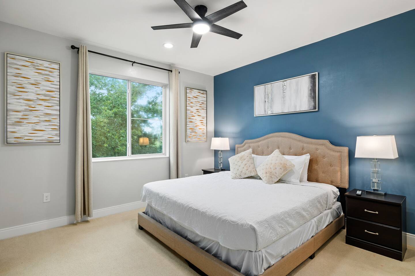 Spacious Villa! Near Park & Attractions