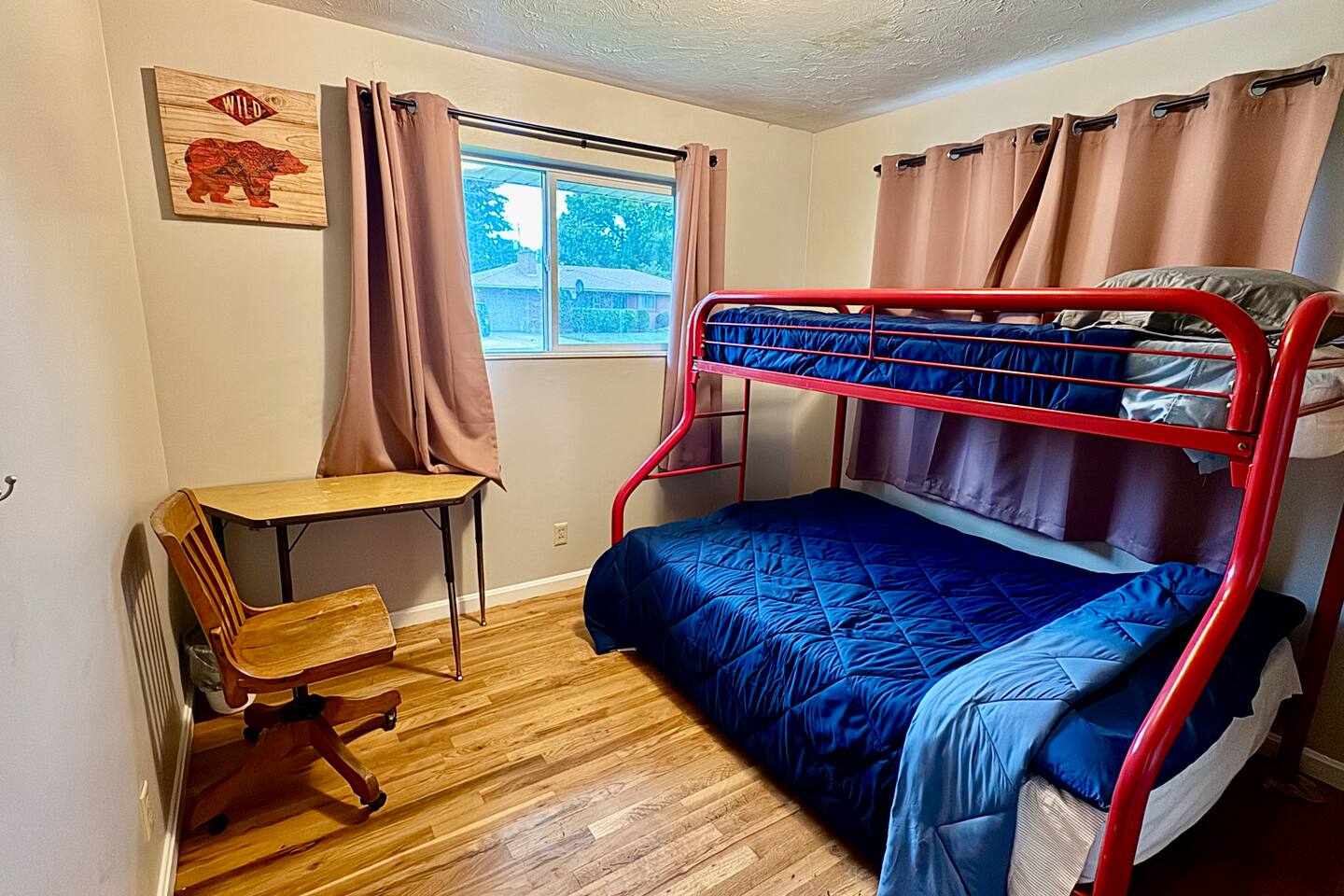 Spacious 4BR Retreat Near Idaho Falls Airport