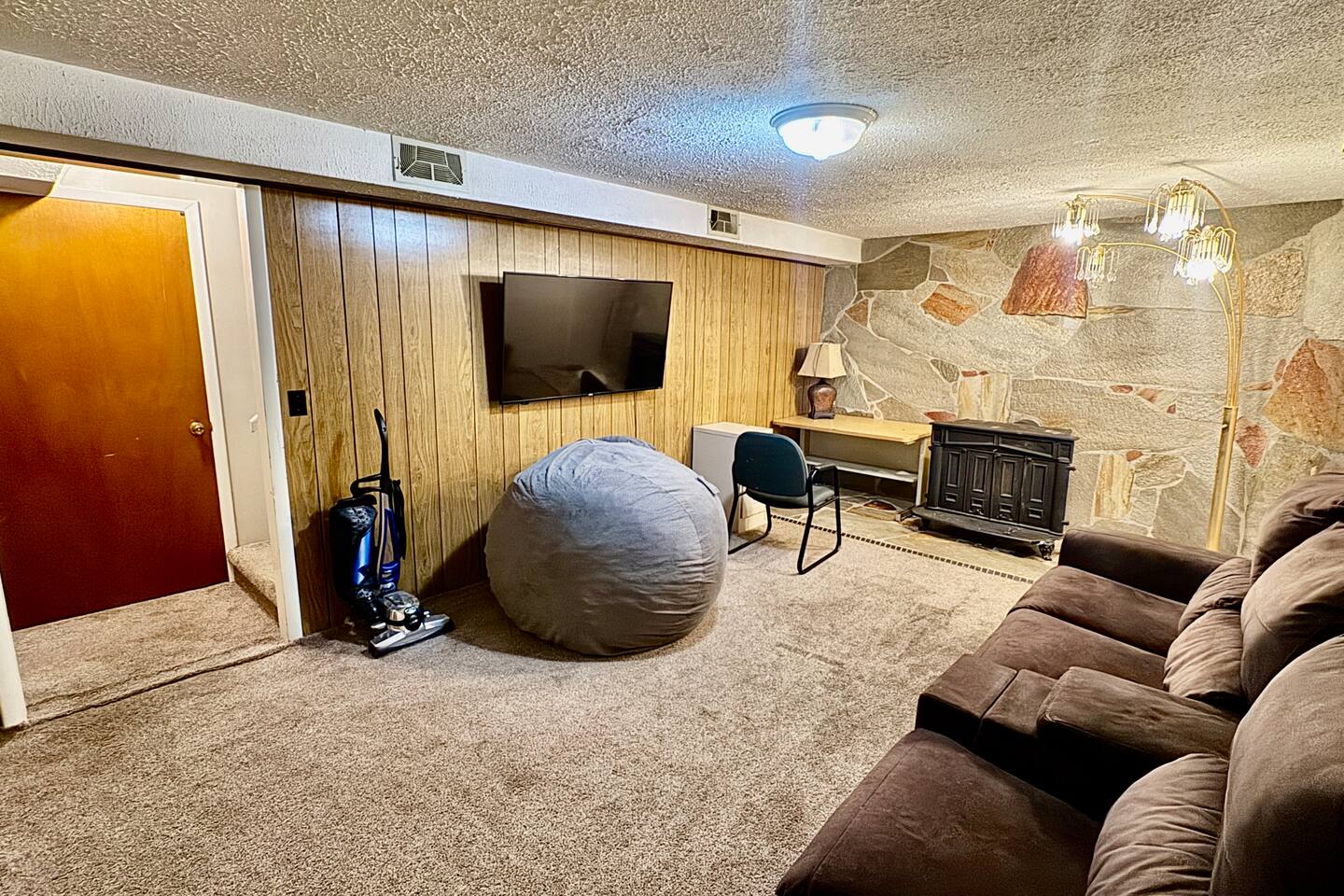 Spacious 4BR Retreat Near Idaho Falls Airport