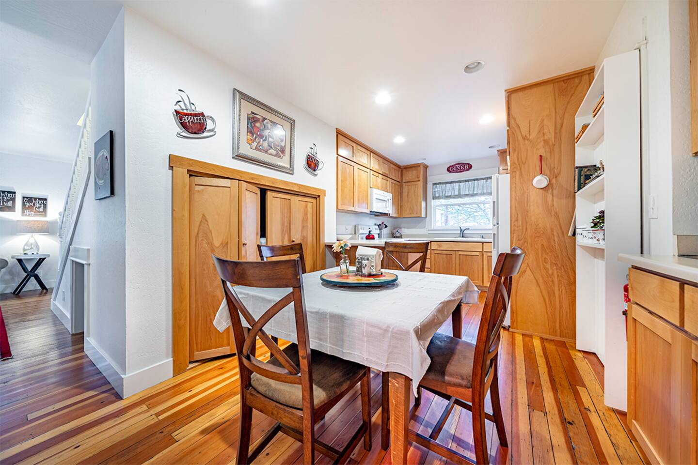 Historic Heritage House in the Heart of Ashland