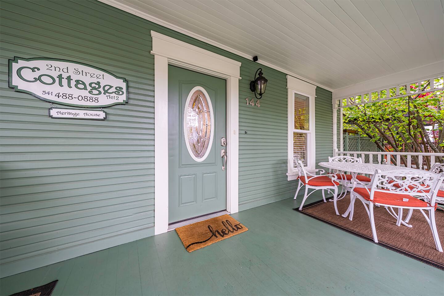 Historic Heritage House in the Heart of Ashland
