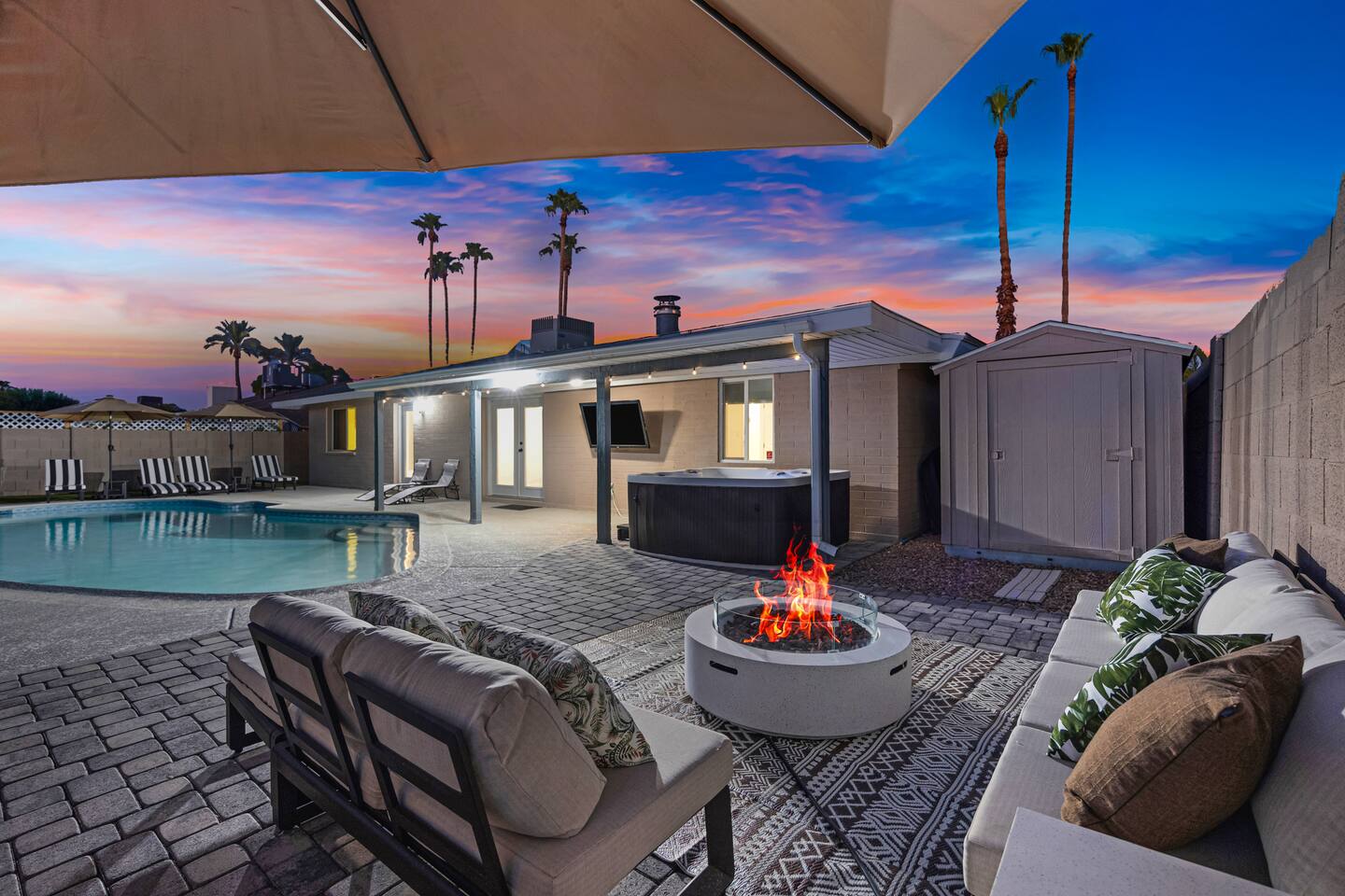 Hot Tub & Pool Getaway Near the Lakes – Prime Spot — Tempe, AZ — vacation rental
