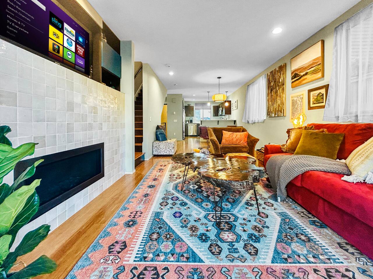 1/2 Block 2 Beach•Parking•Large Patio•EnSuite Bath
