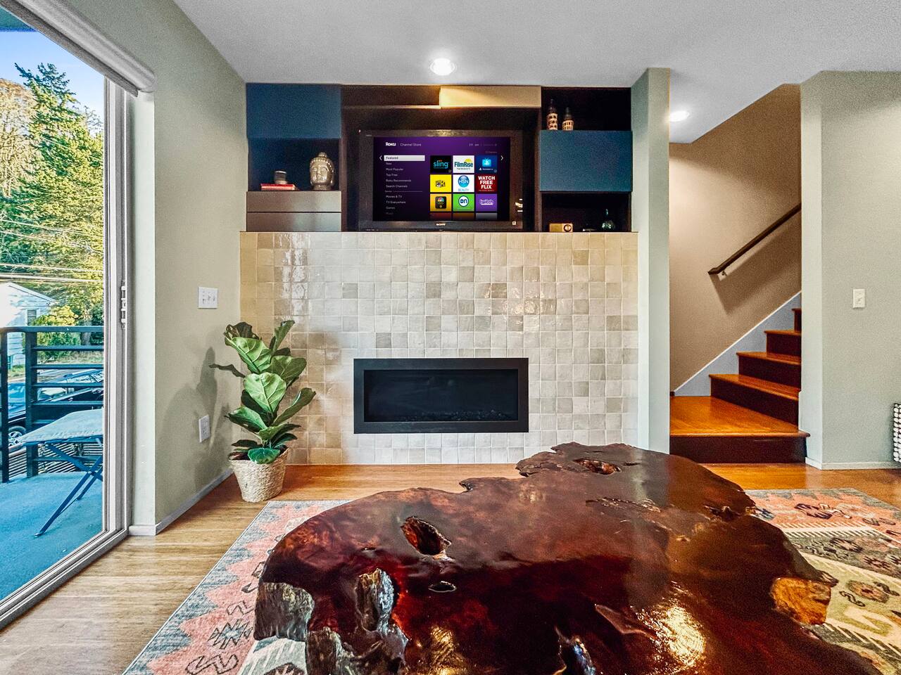 1/2 Block 2 Beach•Parking•Large Patio•EnSuite Bath