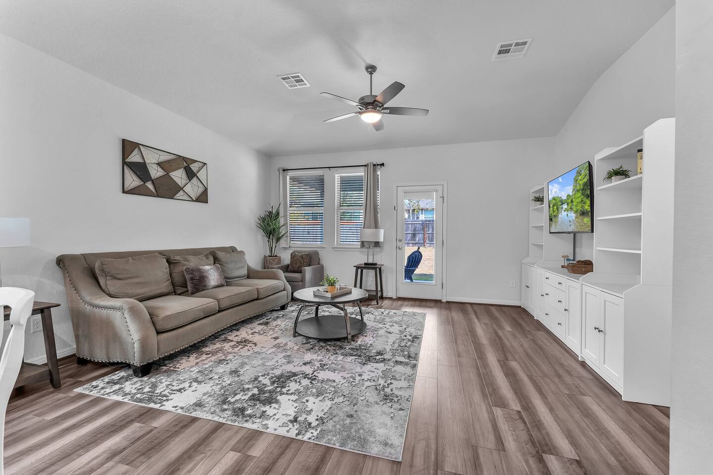 NEW Casa Azul Oasis | Close to Lackland & SeaWorld