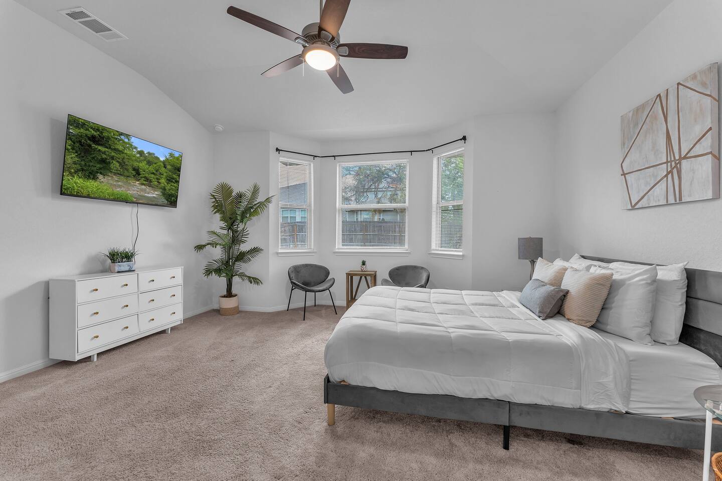 NEW Casa Azul Oasis | Close to Lackland & SeaWorld