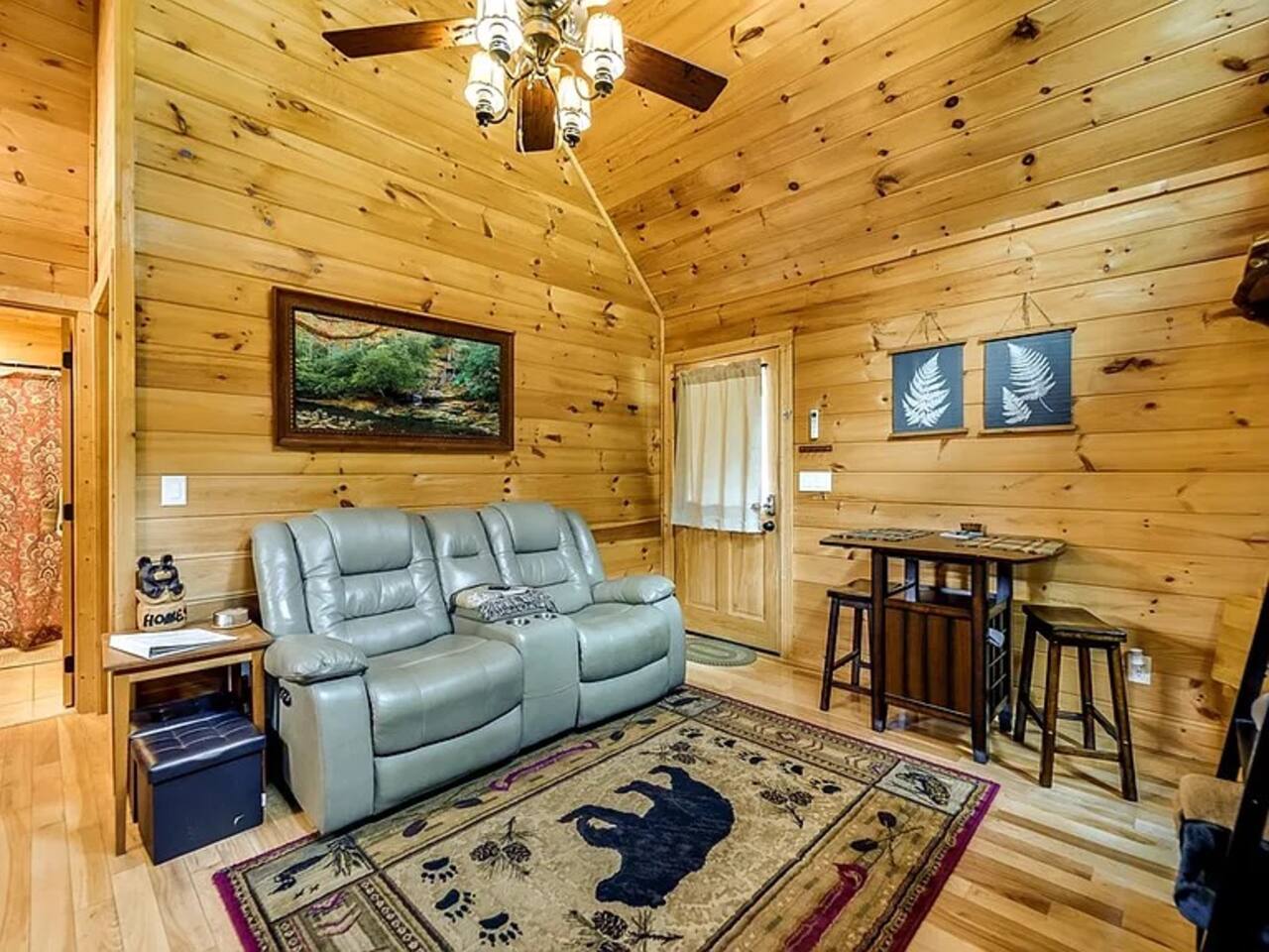 Cozy Mountain Bliss - Couples Retreat