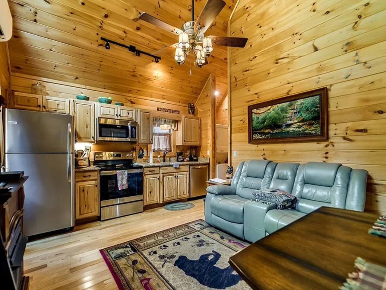 Cozy Mountain Bliss - Couples Retreat