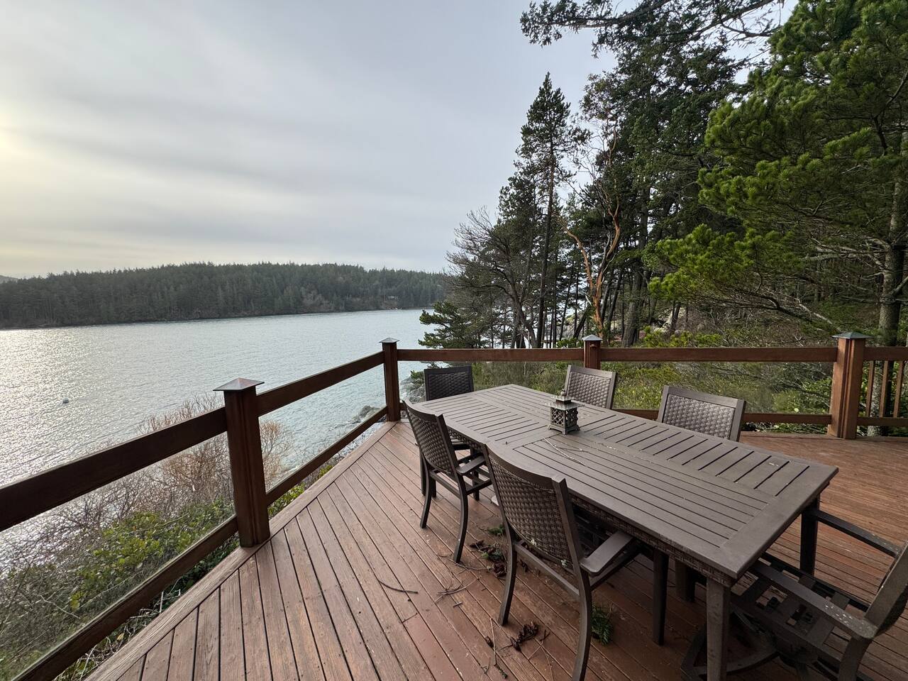 Deer Point Paradise - Beachfront