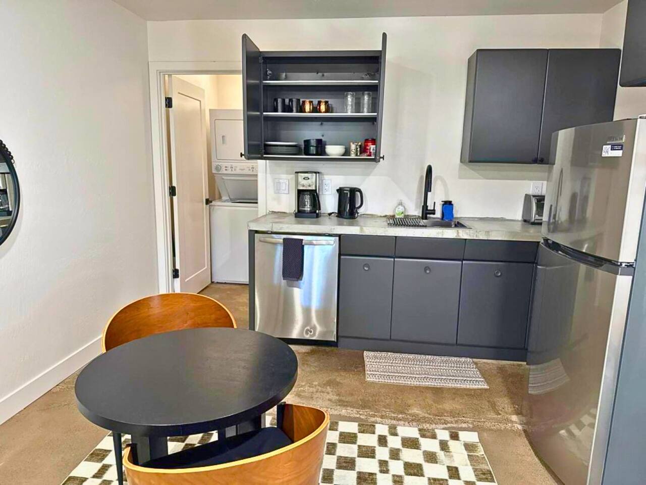 Modern Studio & Remote Work Space