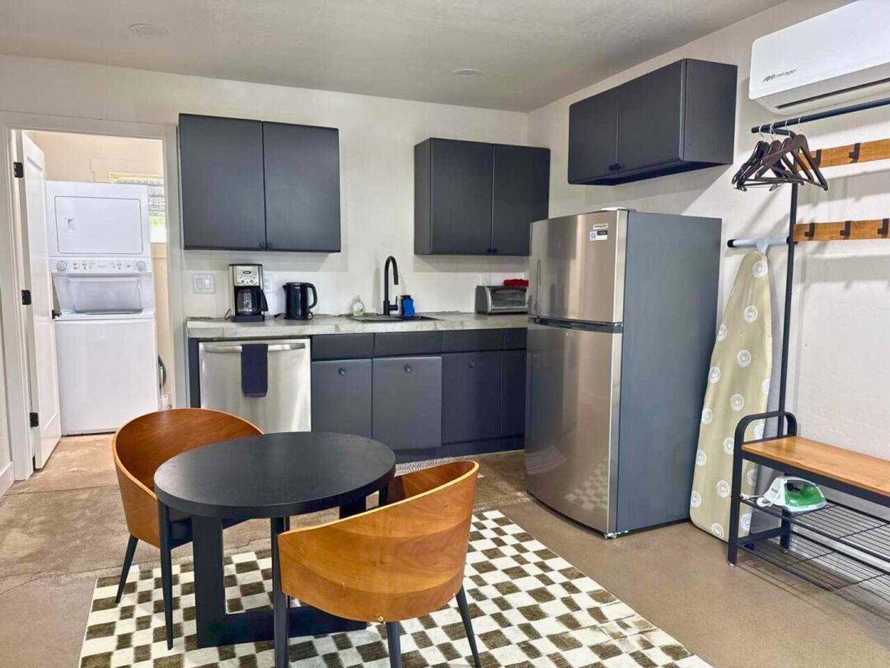 Modern Studio & Remote Work Space