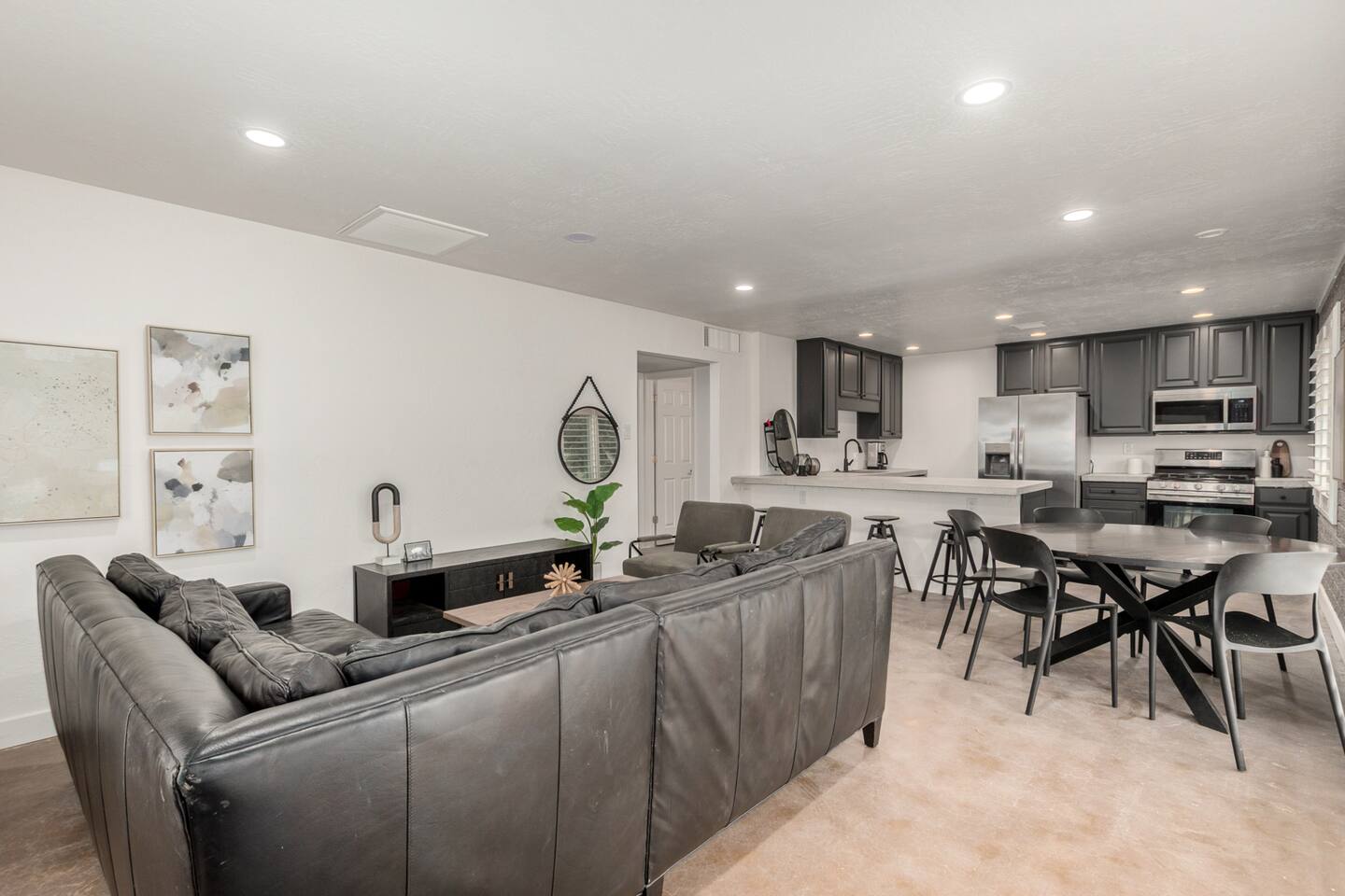 Mid-Century Chic - Walking Distance Downtown Tempe