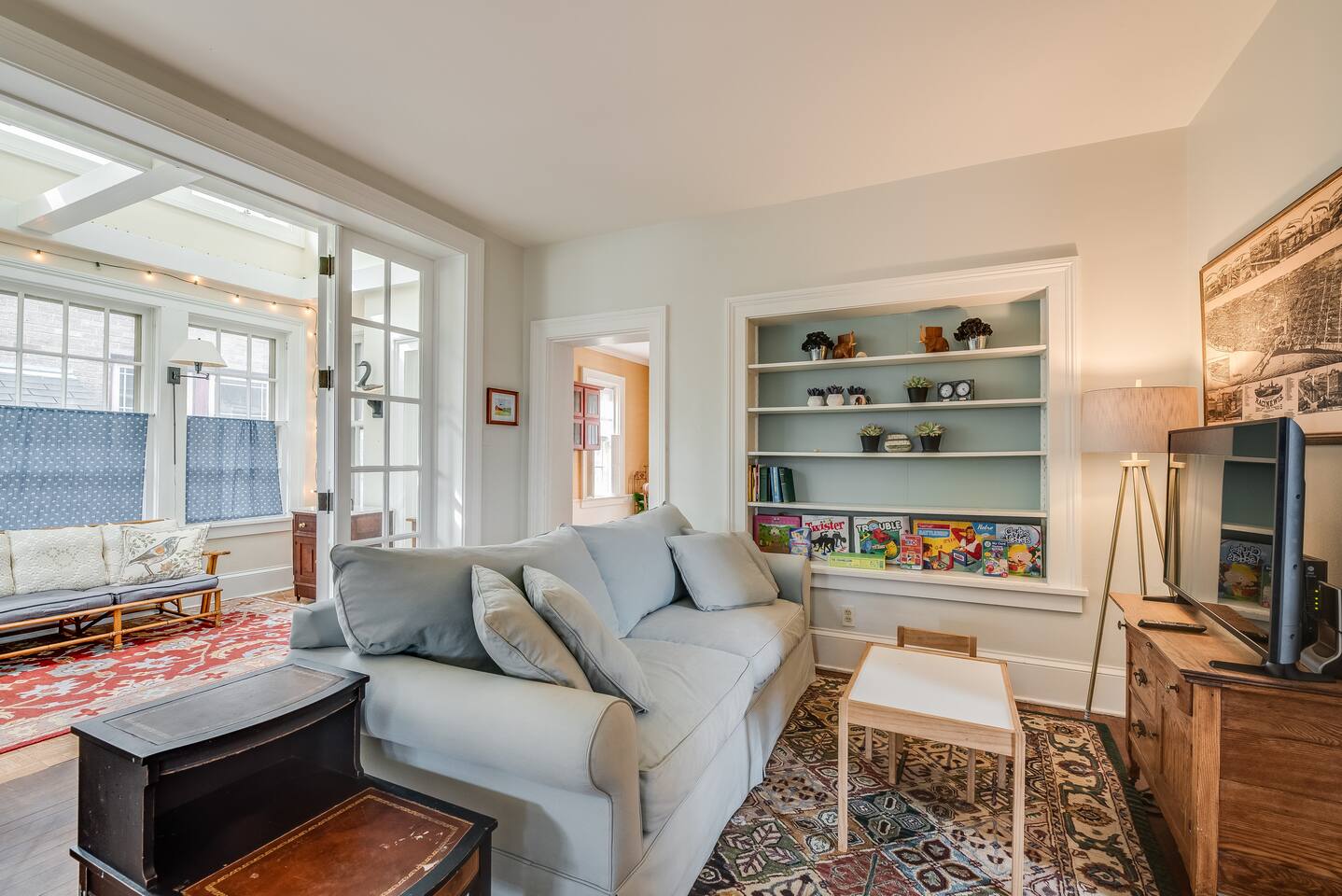 Historic Racine - Lovely Retreat Home - 3B/1.5B