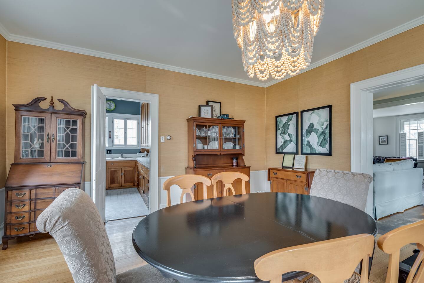 Historic Racine - Lovely Retreat Home - 3B/1.5B